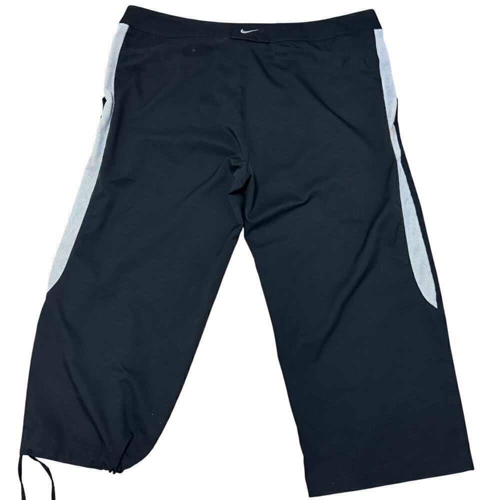 Nike Women’s Black Crop Track Pants Size L | Lightweight Activewear - Picture 6 of 8